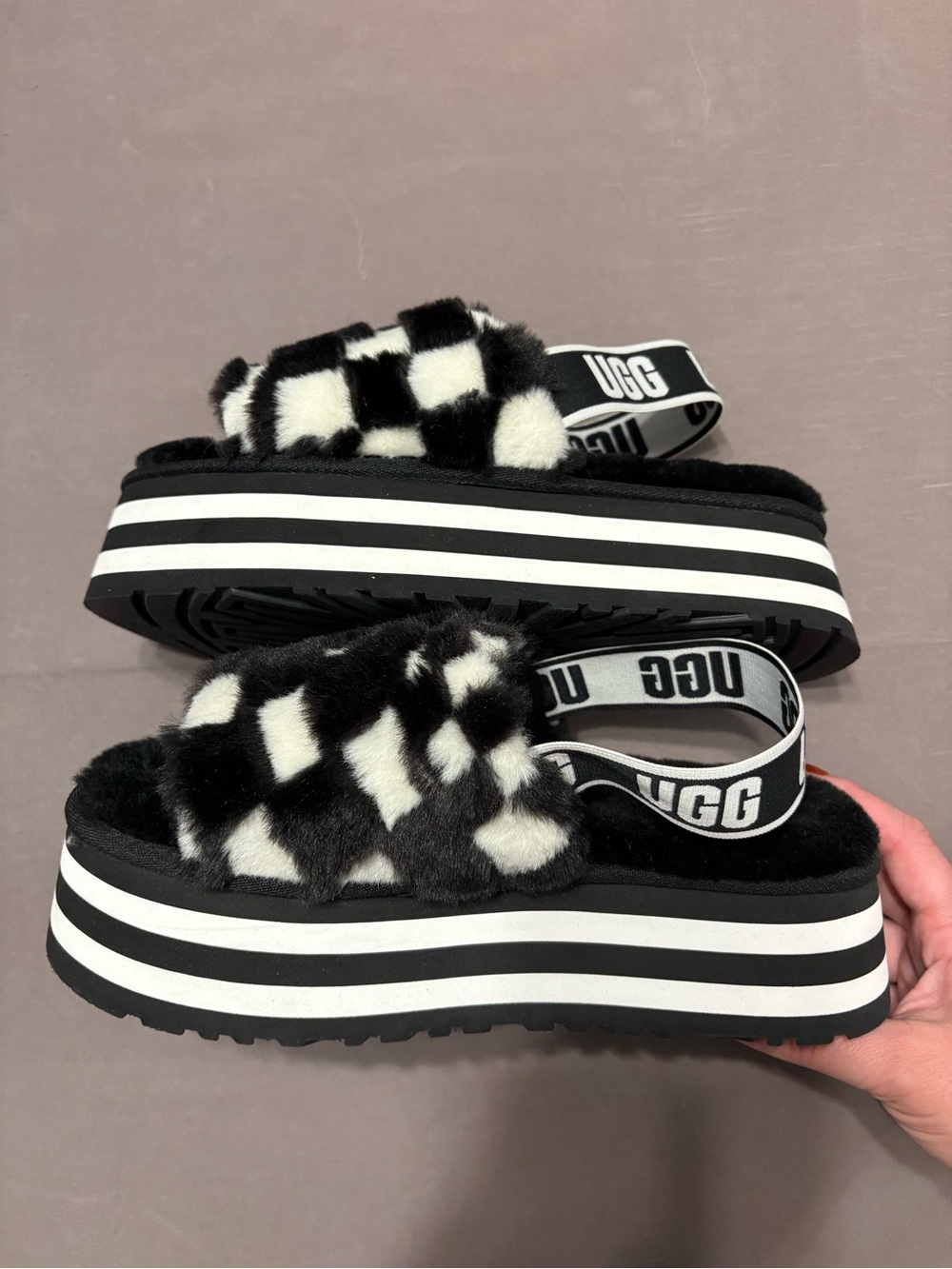 UGG Black & White Fuzzy Platform Slide Slippers with Branded Heel Strap - Picture 4 of 4